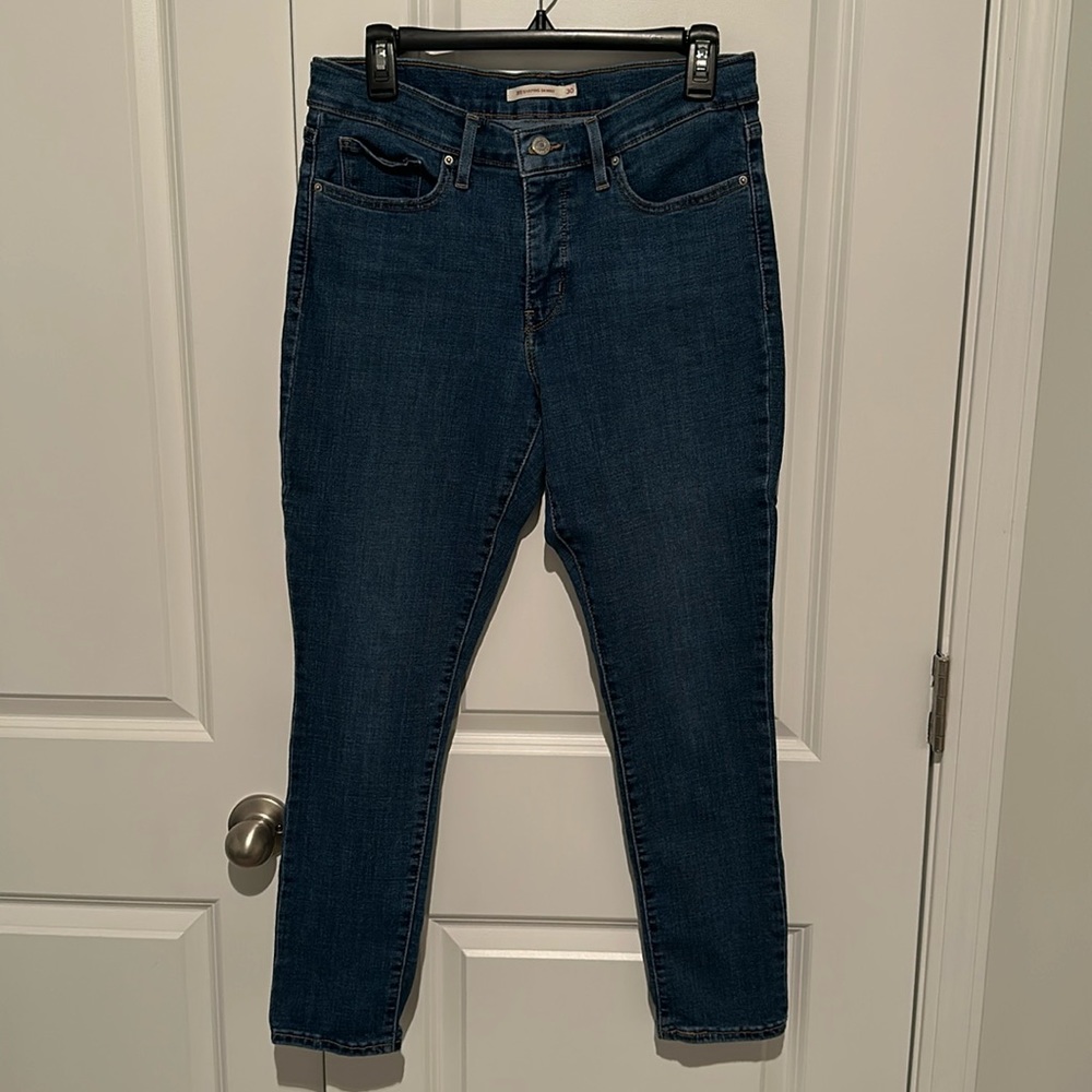 Levis 311 "Shaping Skinny", medium rinse